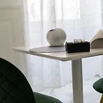 Elite